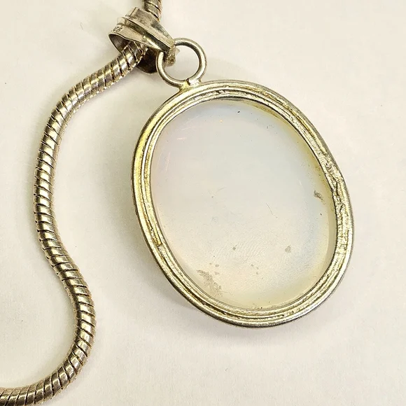 Beautiful Opalite Necklace - Picture 8 of 13